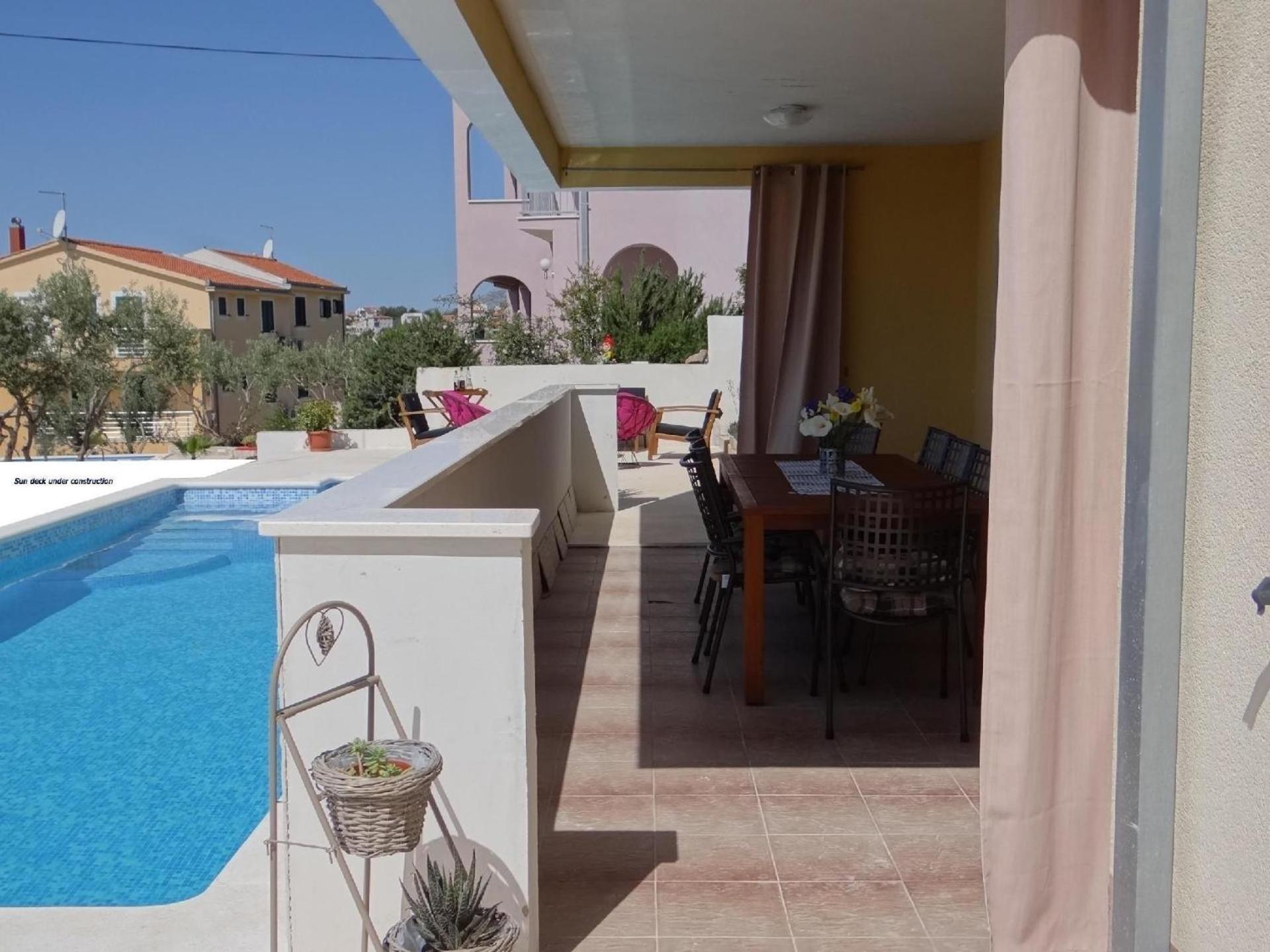 Helle Ferienwohnung Mit Sonnenbalkon Mit Meerblick Trogir Exterior photo